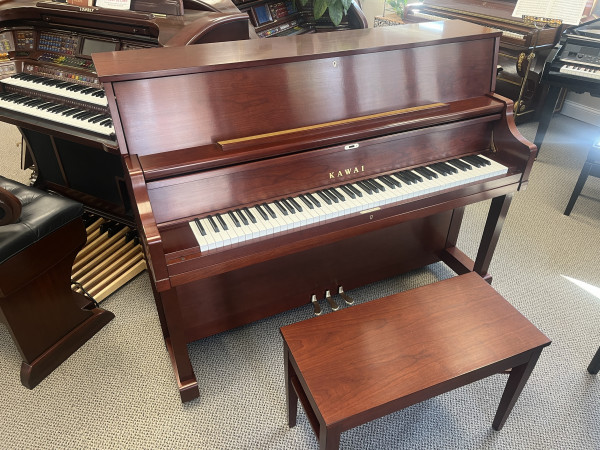 2015 Kawai UST9 studio piano, cherry - Upright - Studio Pianos